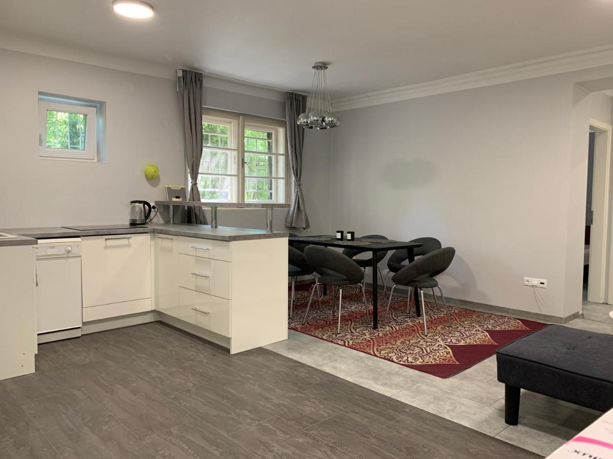 Stefania Apartmanok Budapest Exteriör bild